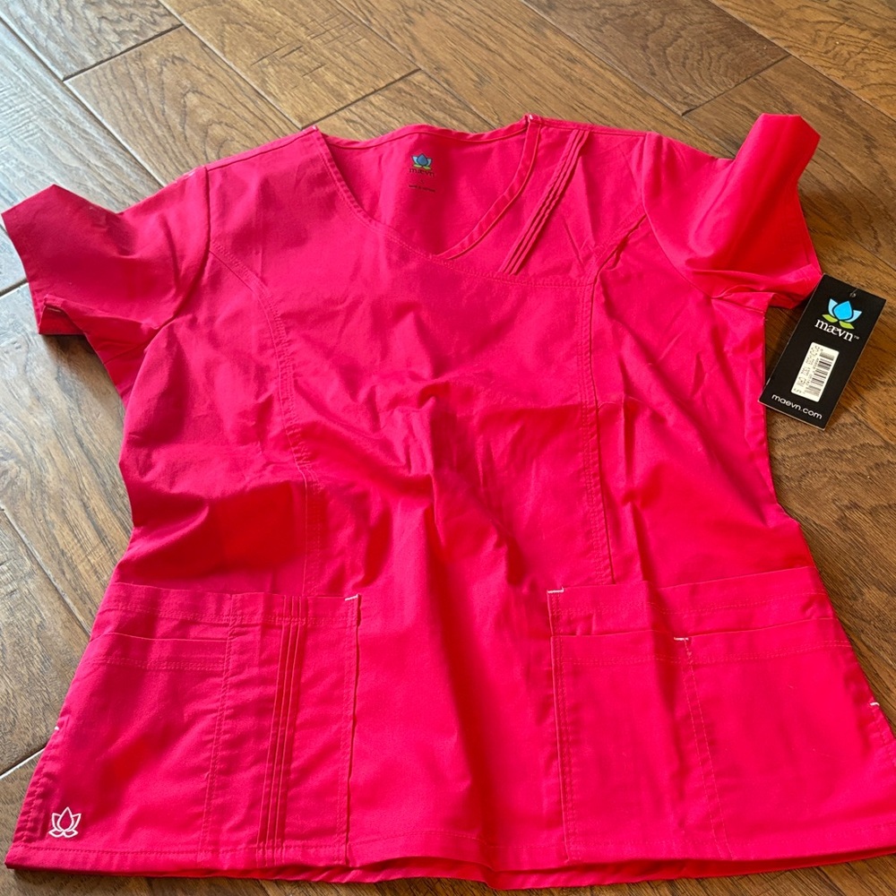 Maeven Brand New Hot Pink Women’s Scrub Set - Picture 6 of 12